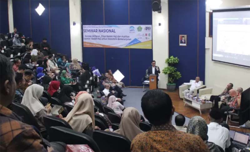Dihadiri Para Pakar, Prodi S3 Perbankan Syariah UIN Jakarta Gelar Seminar Nasional Tentang Haji Dihadiri Para Pakar, Prodi S3 Perbankan Syariah UIN Jakarta Gelar Seminar Nasional Tentang Haji