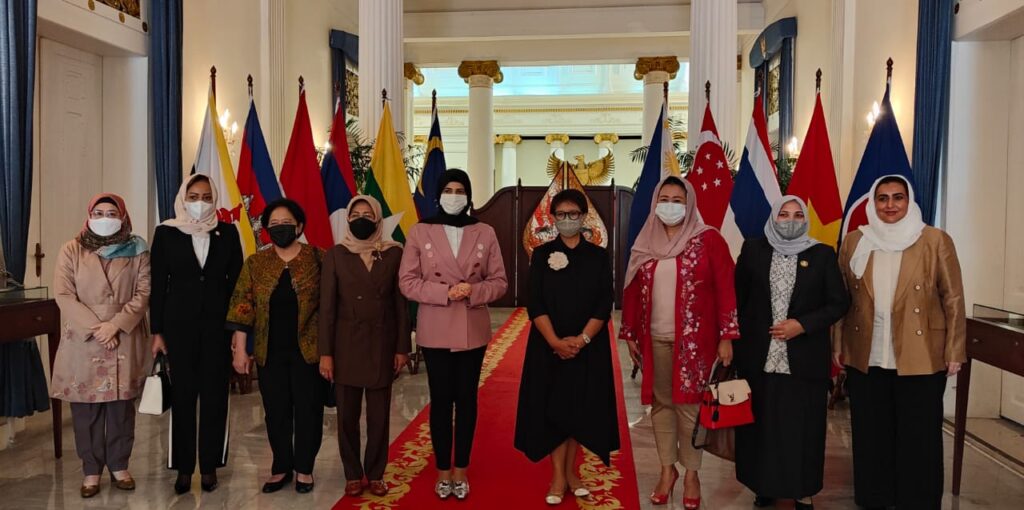 Peran Intelektual Perempuan dan Pemerintah Indonesia bagi Pemberdayaan Perempuan Afganistan