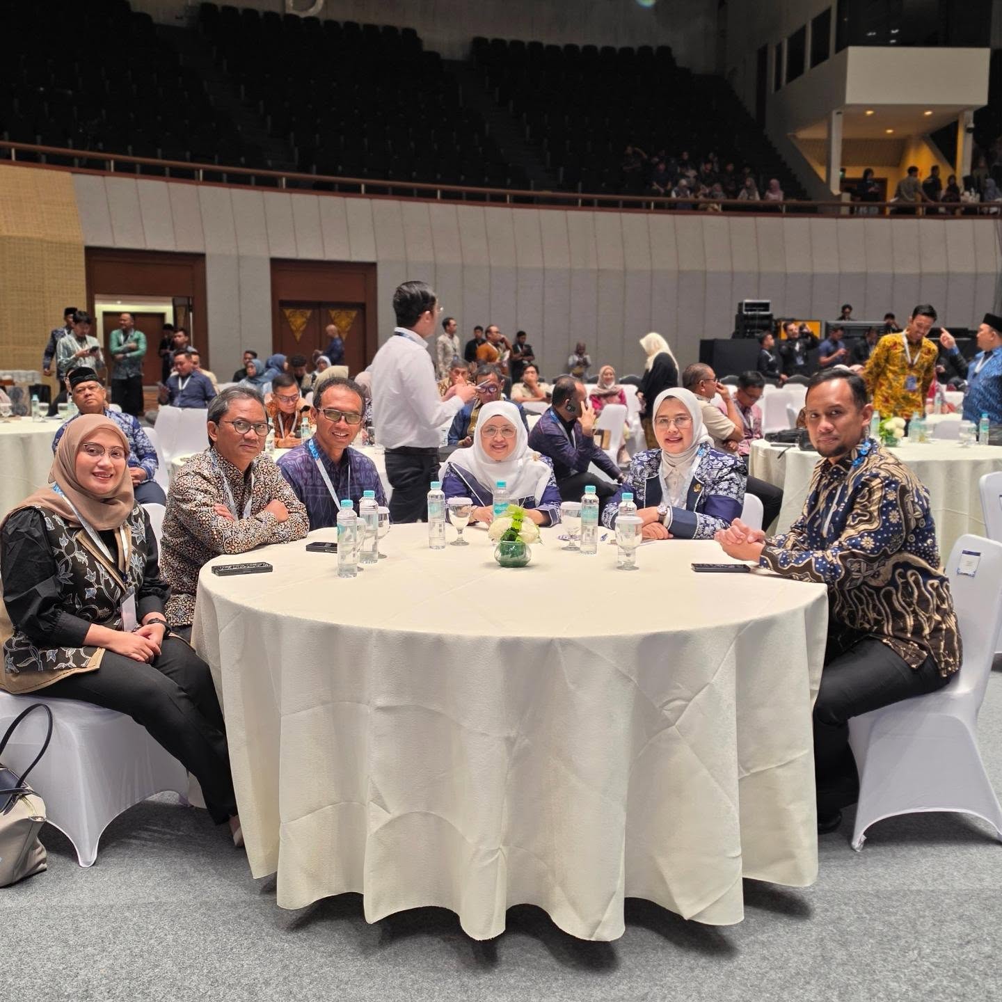 Prof. Euis Amalia Bersama Tokoh Ekonomi Syariah Indonesia
