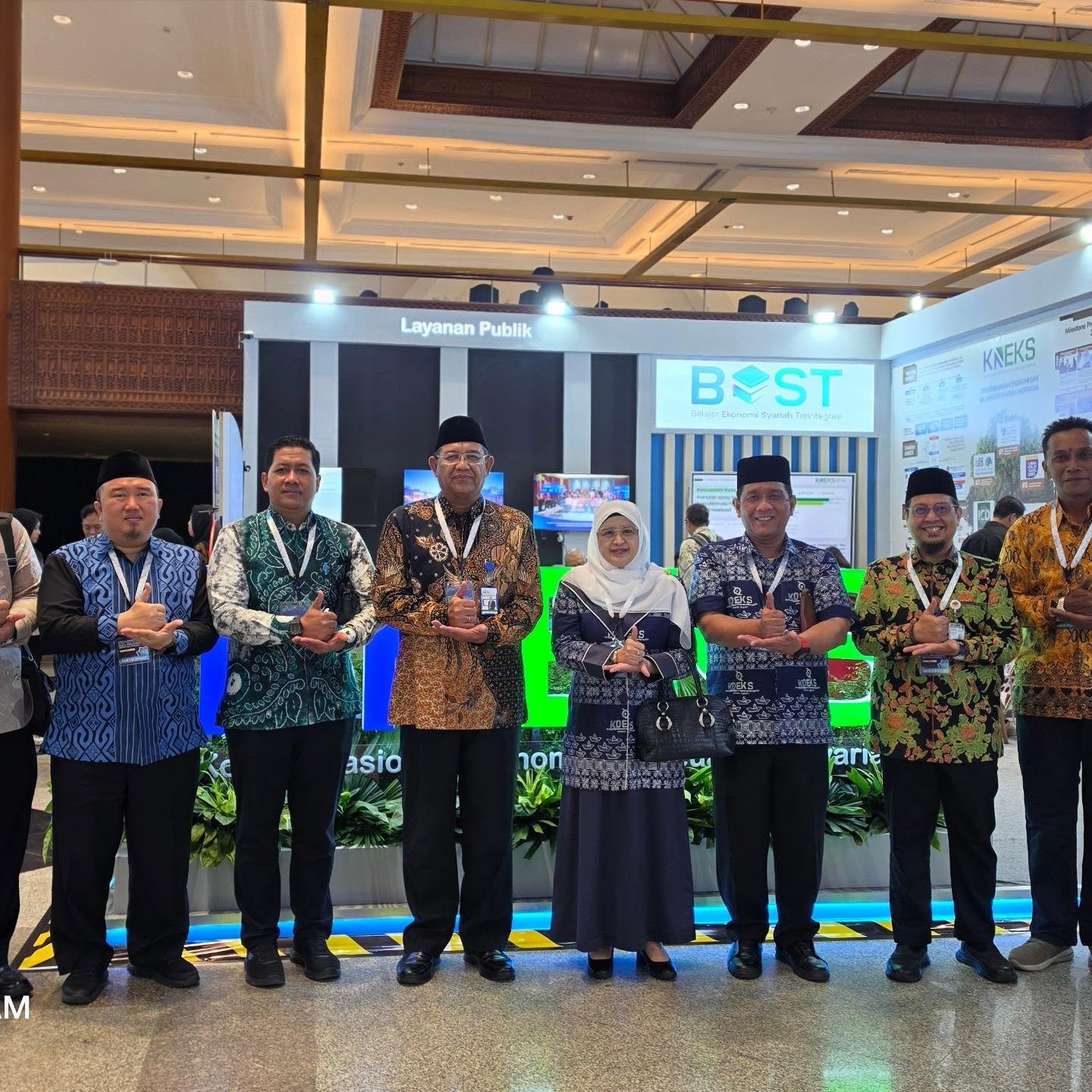 Sesi Foto Bersama Pengurus KDEKS Banten dan Bank Indonesia
